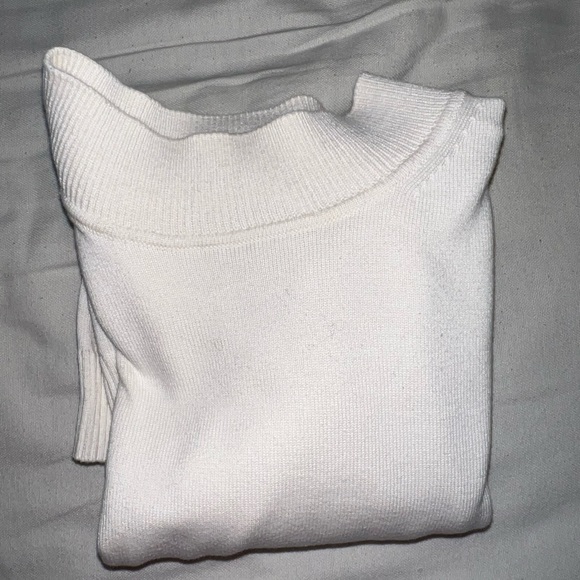 Northern Reflections Knitted Mock neck size M - Picture 2 of 4